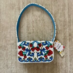🍓👛🔵Handcrafted Blue Vine & Strawberry Beaded Bag